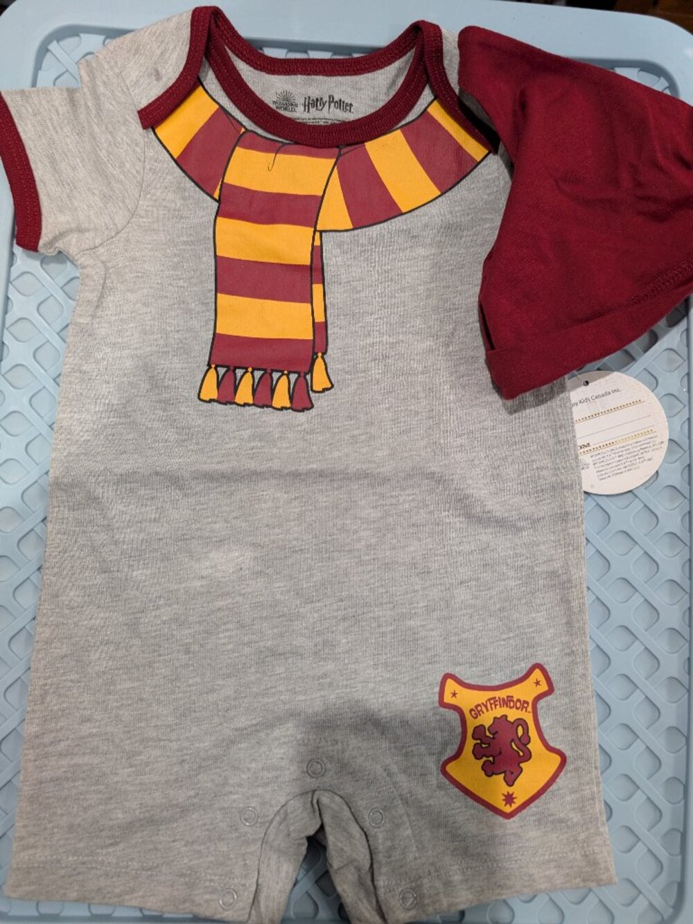 Harry potter adorable Gryffindor baby outfit 6-12 months